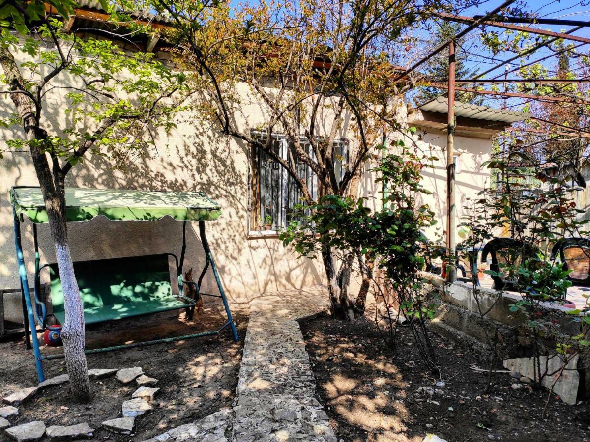 Guesthouse Ttt Tiflis Exterior foto